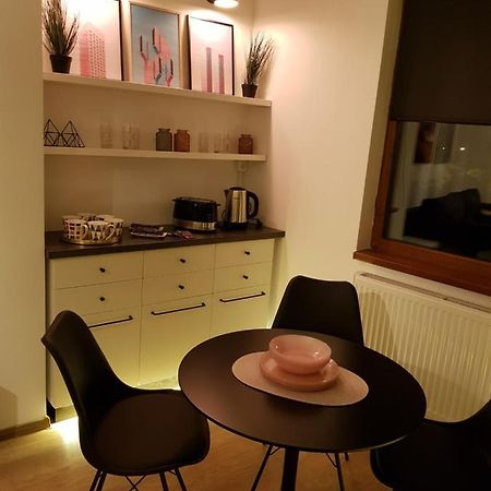 Kolonaki Domus Apartment 3 Яш Екстериор снимка