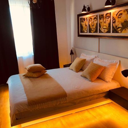 Kolonaki Domus Apartment 3 Яш Екстериор снимка